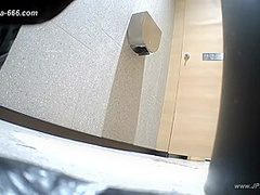 chinese girls go to toilet.498