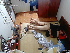 Hackers use the camera to remote monitoring of a lover's home life.628