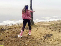 flexi girl gets banged in public