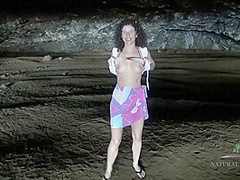 Amateur Travelogue With Sativa Verte