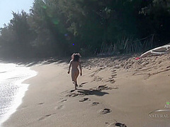 Amateur Travelogue With Sativa Verte