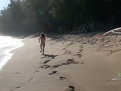 Amateur Travelogue With Sativa Verte