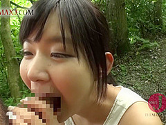 Brunette Asian Slut Gives An Outdoor Blowjob - AsianHappyEnding