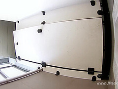 chinese girls go to toilet.324