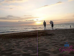 Virtual Vacation In Hawaii With Holly Hendrix Part 1