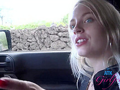 Kate Peeing Outdoors For You