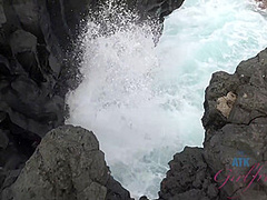 Virtual Vacation Hawaii With Lily Jordan 5/9