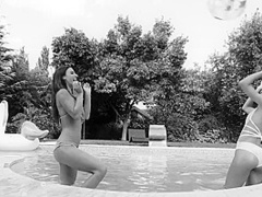 Double Dong Fun in the Sun - PornWorld