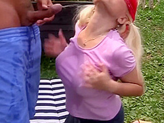 Amateur Outdoor Fucking With Facial