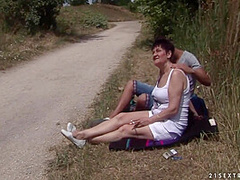 Horny Granny Banged And Jizzed In Mouth Outdoors