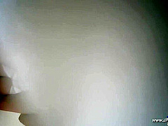 chinese girls go to toilet.327