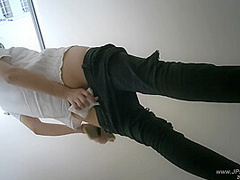 chinese girls go to toilet.327