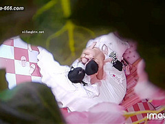 Hackers use the camera to remote monitoring of a lover's home life.638