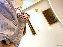 peeping chinese amateur upskirt.216