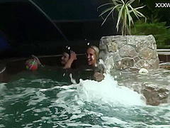 Hot Pornstar - Sexy Girls Eating Pussy By The Pool
