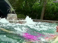 Hot Pornstar - Sexy Girls Eating Pussy By The Pool