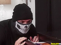 The Big Bust - RealityKings with Sean Lawless, Moriah Mills