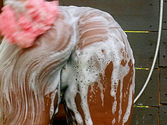 Bouncing To The Beat - RealityKings with Kyle Mason, Nyna Stax