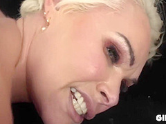 Socialite Granny Sex Gilfaf 8 Min - The Irish Bull And Francesca Kitten