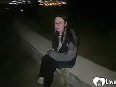 Nerdy babe gets plowed in the park