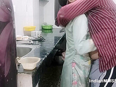 Horny Indian Housewife Homemade Sex Scandal Fucked In Kitchen