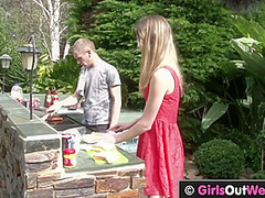 Horny Skinny Amateur Girl Gets Fucked In The Backyard