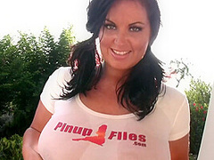 Sarah Randall - Pinup Crop Top 2 - PinupFiles