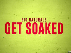 Big Naturals Get Soaked With Ricky Johnson, Diana Grace, Ava Sinclaire, Jazlyn Ray, Chloe Surreal - Brazzers