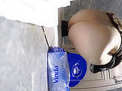 chinese girls go to toilet.527