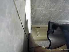 chinese girls go to toilet.527