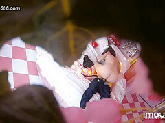 Hackers use the camera to remote monitoring of a lover's home life.586