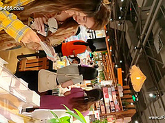 peeping chinese amateur upskirt.221