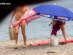 peeping Naturist Beach.42