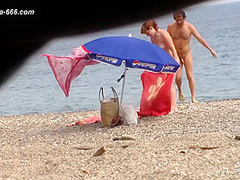 peeping Naturist Beach.42