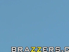 Cooch Flash With Johnny Sins, Diana Doll - Brazzers