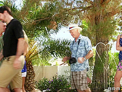 Head & Breakfast With Johnny Sins, Samantha Ryan - Brazzers