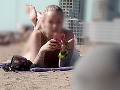 Bulge flash on beach