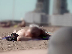 Bulge flash on beach