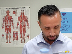 Doctoring The Results With Julia Ann, Keiran Lee - Brazzers
