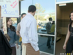 Strangers In Paradise With Keiran Lee, Jessica Moore - Brazzers