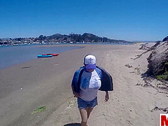 Monica Mendez - Kayak Flash 1