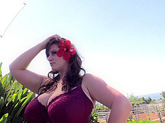 Lana Kendrick - Tropical Christmas 1