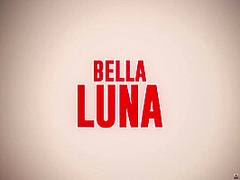 Sneaky Lookalike Camgirls Get Cocked With Bruce Venture, Jazmin Luv, Bella Luna - Brazzers