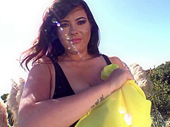 Rachel-Aldana-Natural-Beauty-2