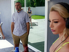 Praise The Dj With Keiran Lee, Isabelle Deltore - Brazzers