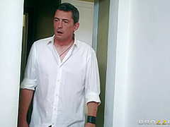 Kendra's Thanksgiving Stuffing With Jordi El Nino Polla, Kendra Lust - Brazzers