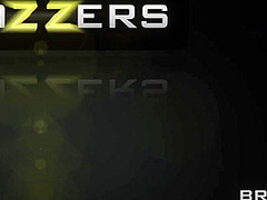 Snowbanging: Part 3 With Abigail Mac, Charles Dera, Luna Star, Small Hands - Brazzers