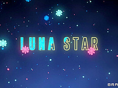 Snowbanging: Part 3 With Abigail Mac, Charles Dera, Luna Star, Small Hands - Brazzers