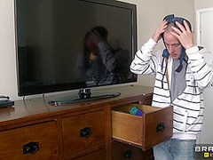 Madrastra En Control With Jessy Jones, Brandi Love - Brazzers