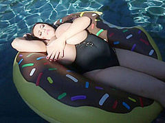 Leanne Crow - Poolside Floaties 5d 2